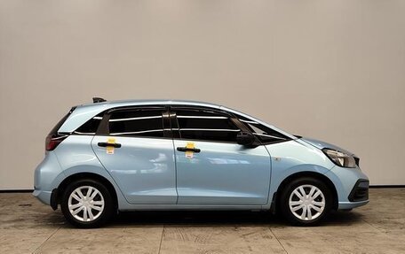 Honda Fit, 2022 год, 1 285 000 рублей, 2 фотография