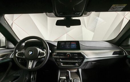 BMW 5 серия, 2019 год, 4 600 000 рублей, 11 фотография