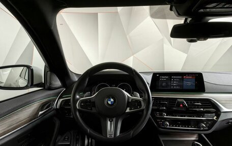 BMW 5 серия, 2019 год, 4 600 000 рублей, 15 фотография