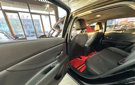 Hyundai Elantra, 2022 год, 1 340 000 рублей, 5 фотография