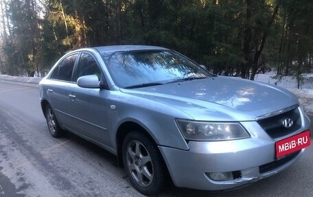 Hyundai Sonata VI, 2005 год, 425 000 рублей, 1 фотография