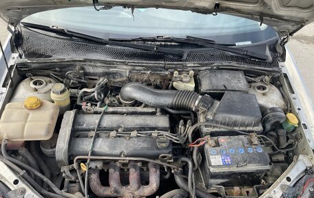 Ford Focus IV, 2002 год, 225 000 рублей, 17 фотография