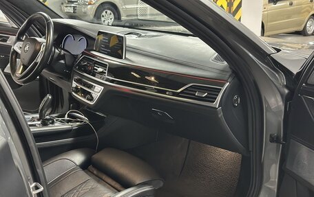 BMW 7 серия, 2015 год, 4 800 000 рублей, 19 фотография