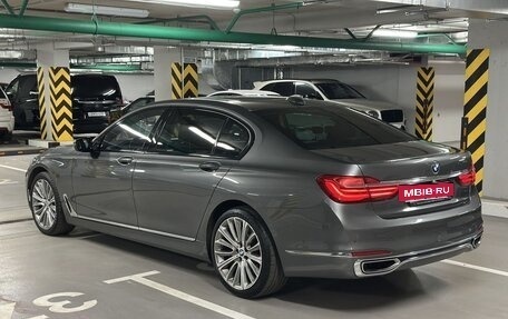 BMW 7 серия, 2015 год, 4 800 000 рублей, 9 фотография