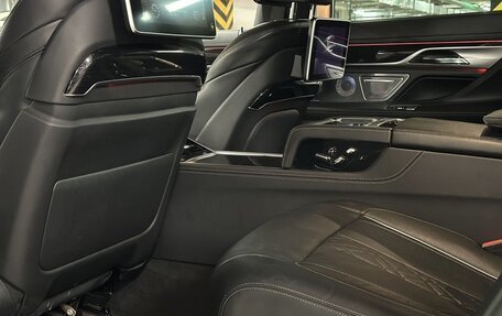 BMW 7 серия, 2015 год, 4 800 000 рублей, 23 фотография