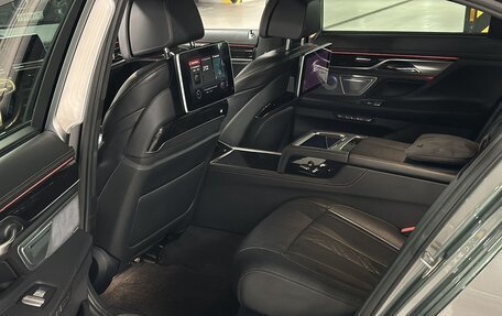 BMW 7 серия, 2015 год, 4 800 000 рублей, 22 фотография