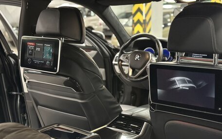 BMW 7 серия, 2015 год, 4 800 000 рублей, 28 фотография