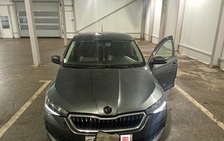 Skoda Rapid II, 2021 год, 1 350 000 рублей, 3 фотография