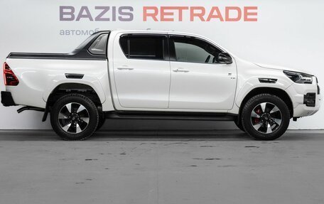 Toyota Hilux VIII, 2022 год, 7 299 000 рублей, 5 фотография