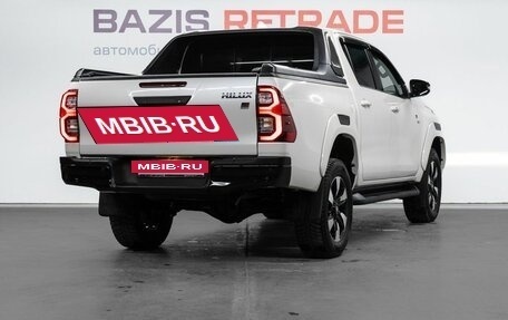Toyota Hilux VIII, 2022 год, 7 299 000 рублей, 6 фотография