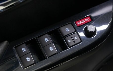 Toyota Hilux VIII, 2022 год, 7 299 000 рублей, 14 фотография