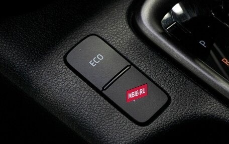 Toyota Hilux VIII, 2022 год, 7 299 000 рублей, 12 фотография