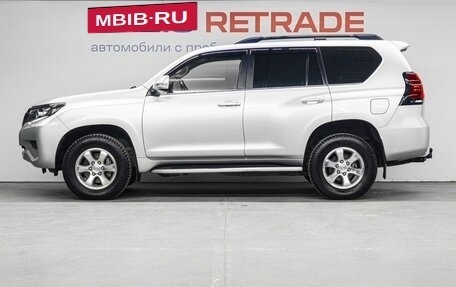 Toyota Land Cruiser Prado 150 рестайлинг 2, 2017 год, 6 550 000 рублей, 8 фотография
