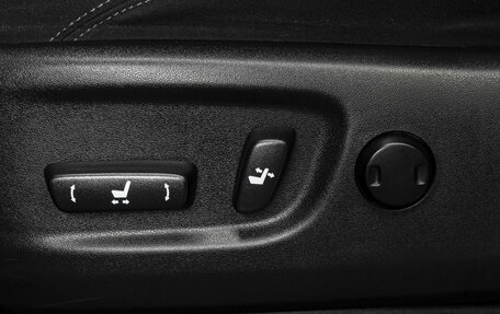 Toyota Land Cruiser Prado 150 рестайлинг 2, 2017 год, 6 550 000 рублей, 14 фотография