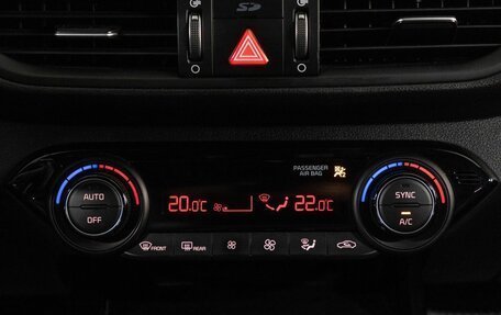 KIA K3, 2018 год, 1 920 000 рублей, 27 фотография