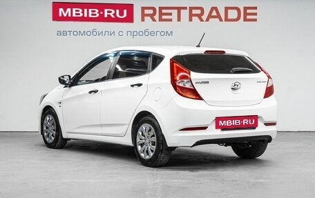 Hyundai Solaris II рестайлинг, 2015 год, 1 120 000 рублей, 8 фотография