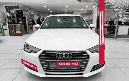 Audi A4, 2018 год, 1 795 000 рублей, 2 фотография