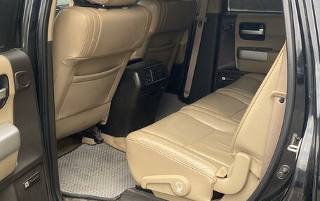 Toyota Sequoia II рестайлинг, 2008 год, 5 фотография