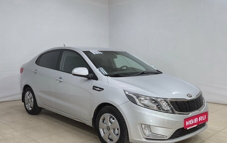 KIA Rio III рестайлинг, 2013 год, 790 000 рублей, 3 фотография