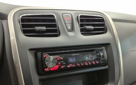 Renault Sandero II рестайлинг, 2018 год, 990 000 рублей, 18 фотография