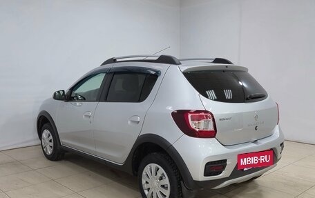 Renault Sandero II рестайлинг, 2018 год, 990 000 рублей, 6 фотография