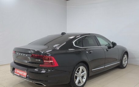 Volvo S90 II рестайлинг, 2018 год, 2 840 000 рублей, 4 фотография