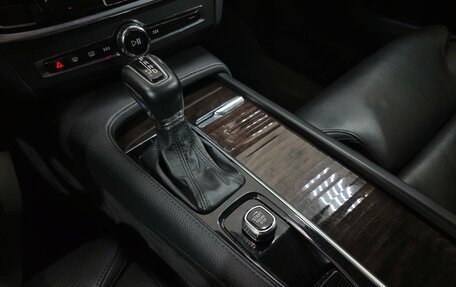 Volvo S90 II рестайлинг, 2018 год, 2 840 000 рублей, 20 фотография