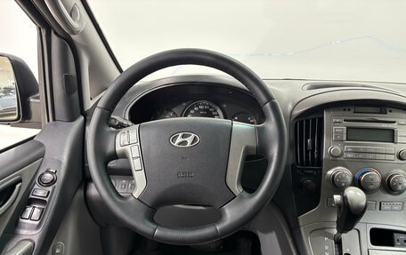 Hyundai H-1 II рестайлинг, 2012 год, 1 650 000 рублей, 11 фотография