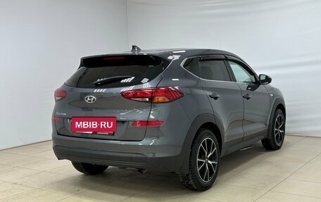 Hyundai Tucson III, 2019 год, 2 390 000 рублей, 4 фотография