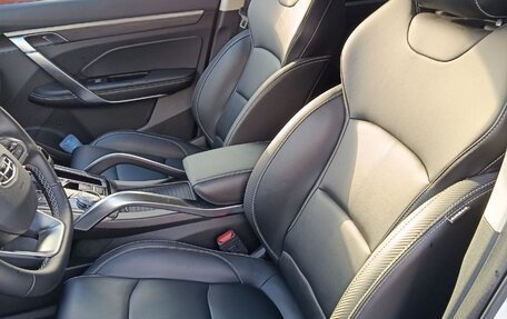 Geely Atlas, 2023 год, 2 400 000 рублей, 26 фотография