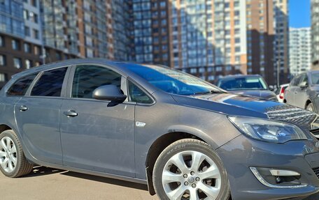 Opel Astra J, 2013 год, 15 фотография