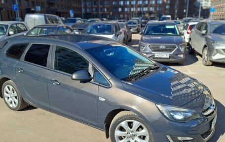 Opel Astra J, 2013 год, 16 фотография