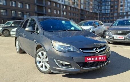 Opel Astra J, 2013 год, 7 фотография