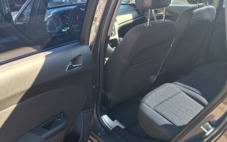 Opel Astra J, 2013 год, 24 фотография