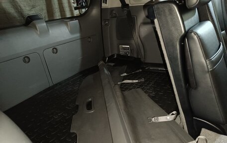 Toyota Land Cruiser Prado 150 рестайлинг 2, 2010 год, 2 931 200 рублей, 28 фотография