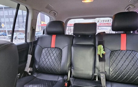 Toyota Land Cruiser 200, 2011 год, 3 100 000 рублей, 9 фотография