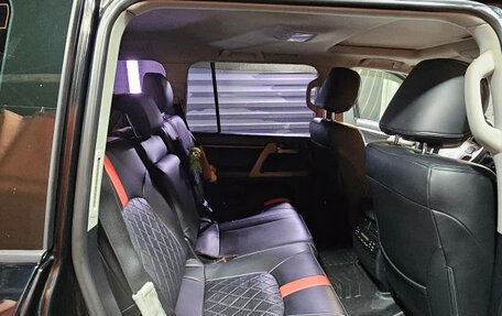 Toyota Land Cruiser 200, 2011 год, 3 100 000 рублей, 18 фотография