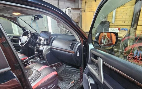 Toyota Land Cruiser 200, 2011 год, 3 100 000 рублей, 21 фотография