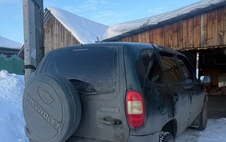 Chevrolet Niva I рестайлинг, 2003 год, 180 000 рублей, 9 фотография