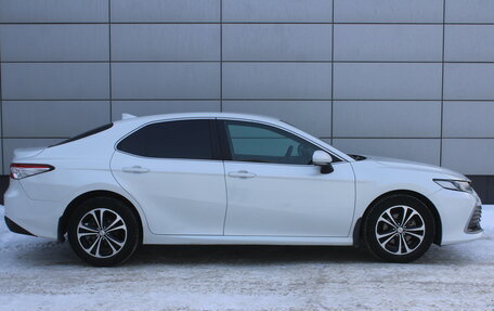 Toyota Camry, 2021 год, 3 045 000 рублей, 5 фотография