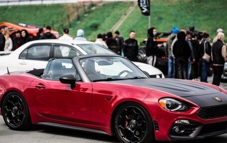 Fiat 124 Spider I, 2018 год, 2 650 000 рублей, 4 фотография