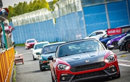 Fiat 124 Spider I, 2018 год, 2 650 000 рублей, 3 фотография