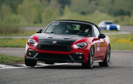 Fiat 124 Spider I, 2018 год, 2 650 000 рублей, 7 фотография