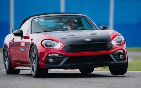 Fiat 124 Spider I, 2018 год, 2 650 000 рублей, 8 фотография