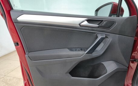 Volkswagen Tiguan II, 2018 год, 1 950 000 рублей, 7 фотография