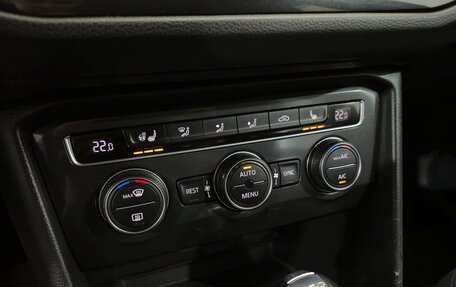 Volkswagen Tiguan II, 2018 год, 1 950 000 рублей, 19 фотография