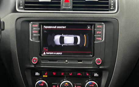 Volkswagen Jetta VI, 2013 год, 900 000 рублей, 9 фотография