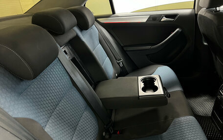 Volkswagen Jetta VI, 2013 год, 900 000 рублей, 11 фотография