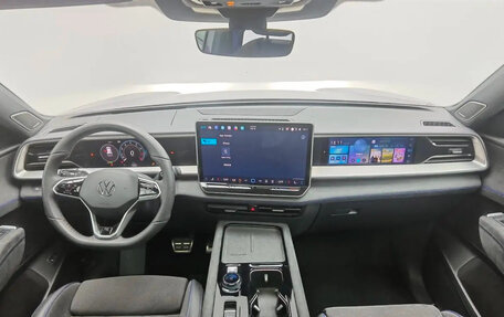 Volkswagen Teramont, 2025 год, 6 440 000 рублей, 8 фотография