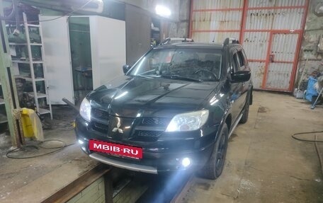 Mitsubishi Outlander III рестайлинг 3, 2007 год, 750 000 рублей, 2 фотография